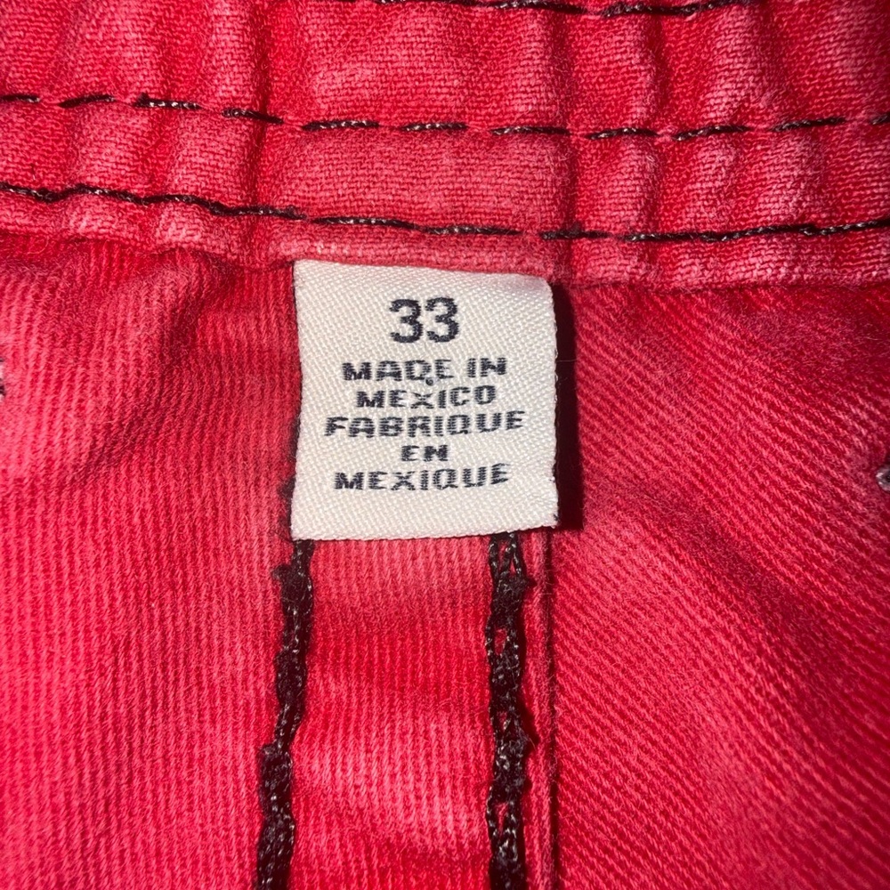 True religion shorts size 33 - Picture 3 of 6